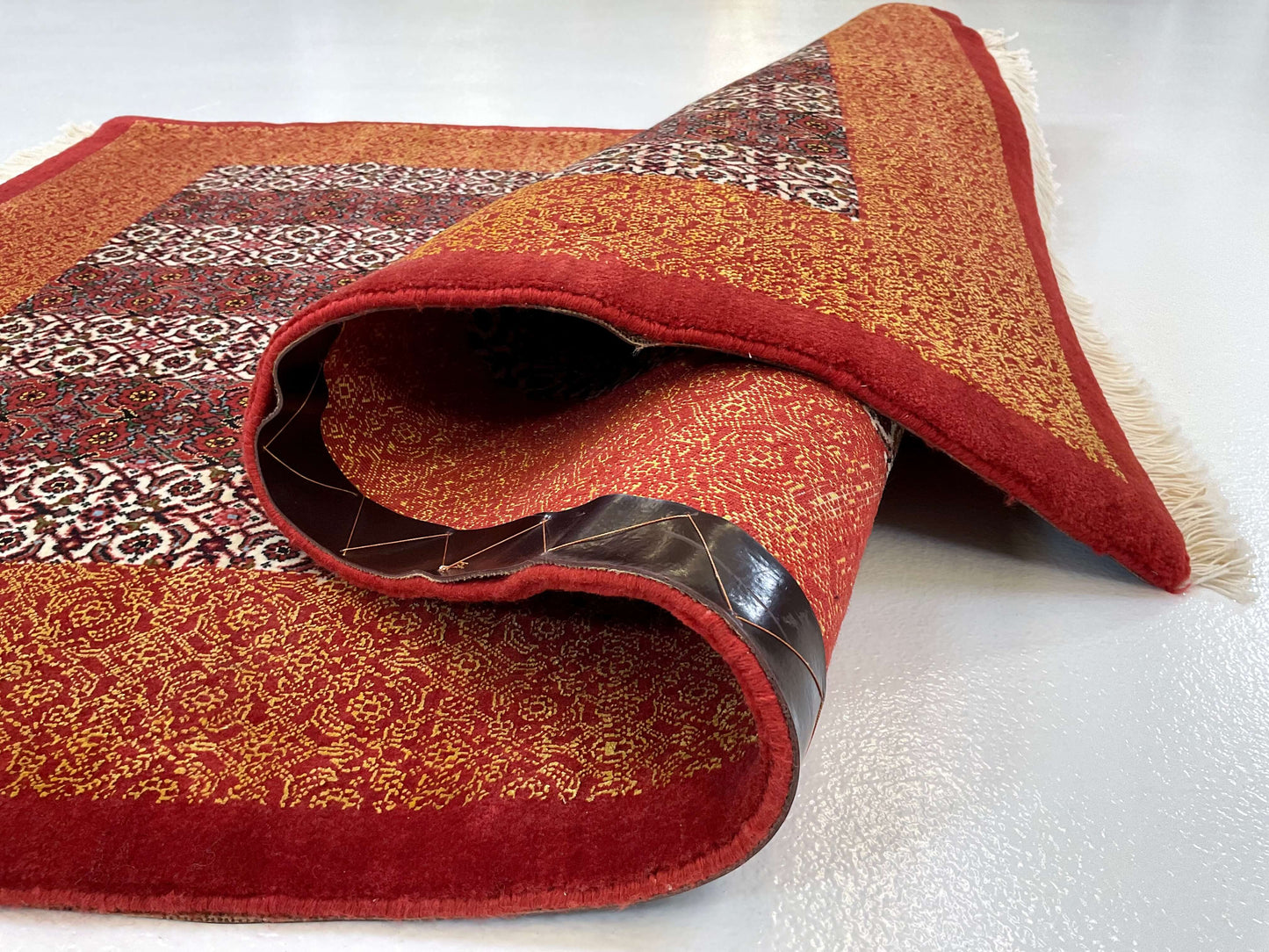 Bijar Herati w. silk 3'05" x 5'01 red/ivo/ora