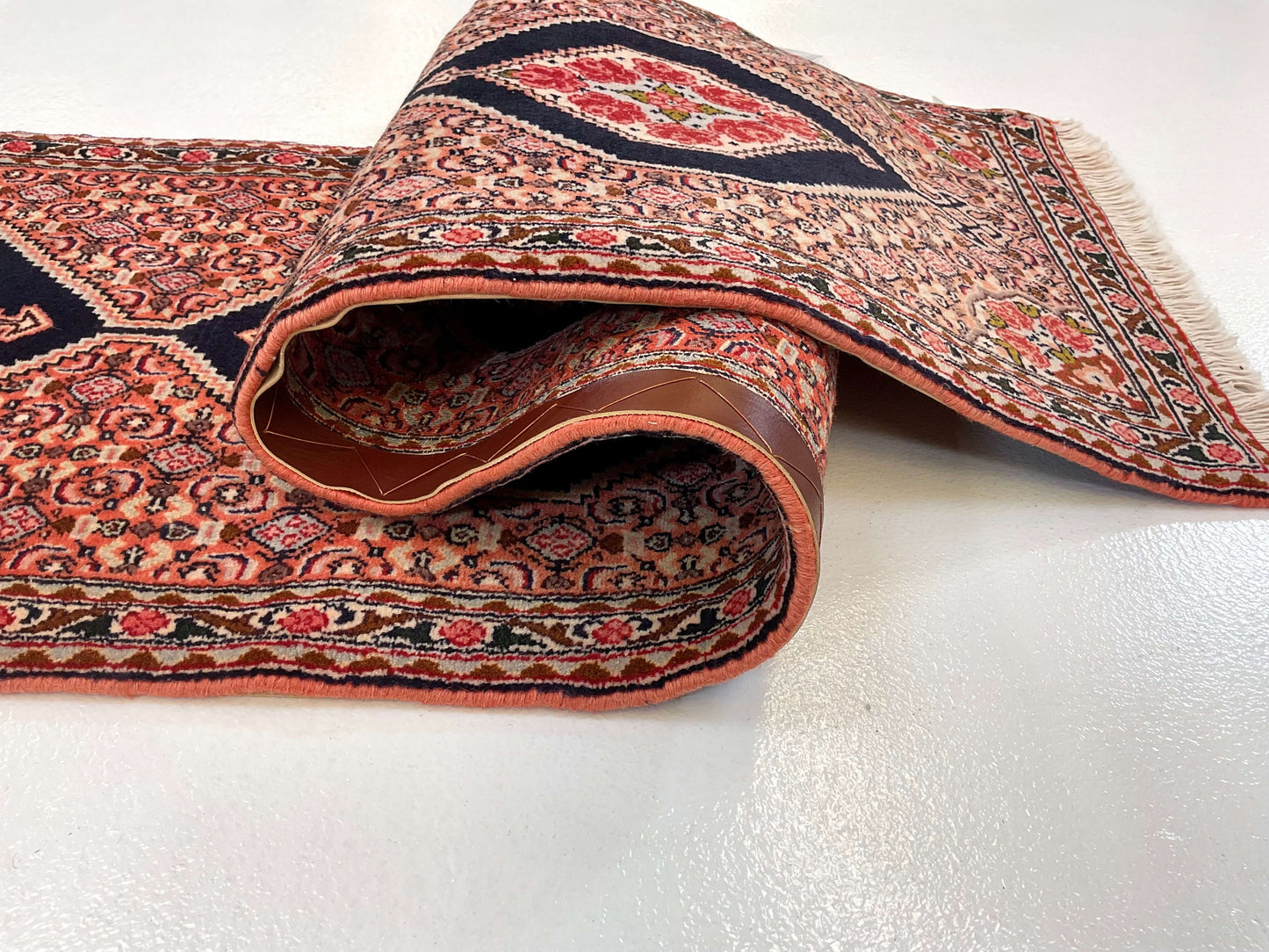 Bijar 1'10" x 8'08" nav/ros