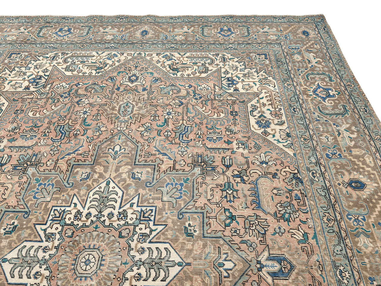 Antique-washed Persian 9'03" x 12'04" pink/aqua