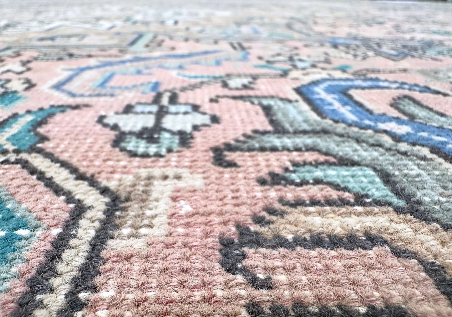 Antique-washed Persian 9'03" x 12'04" pink/aqua