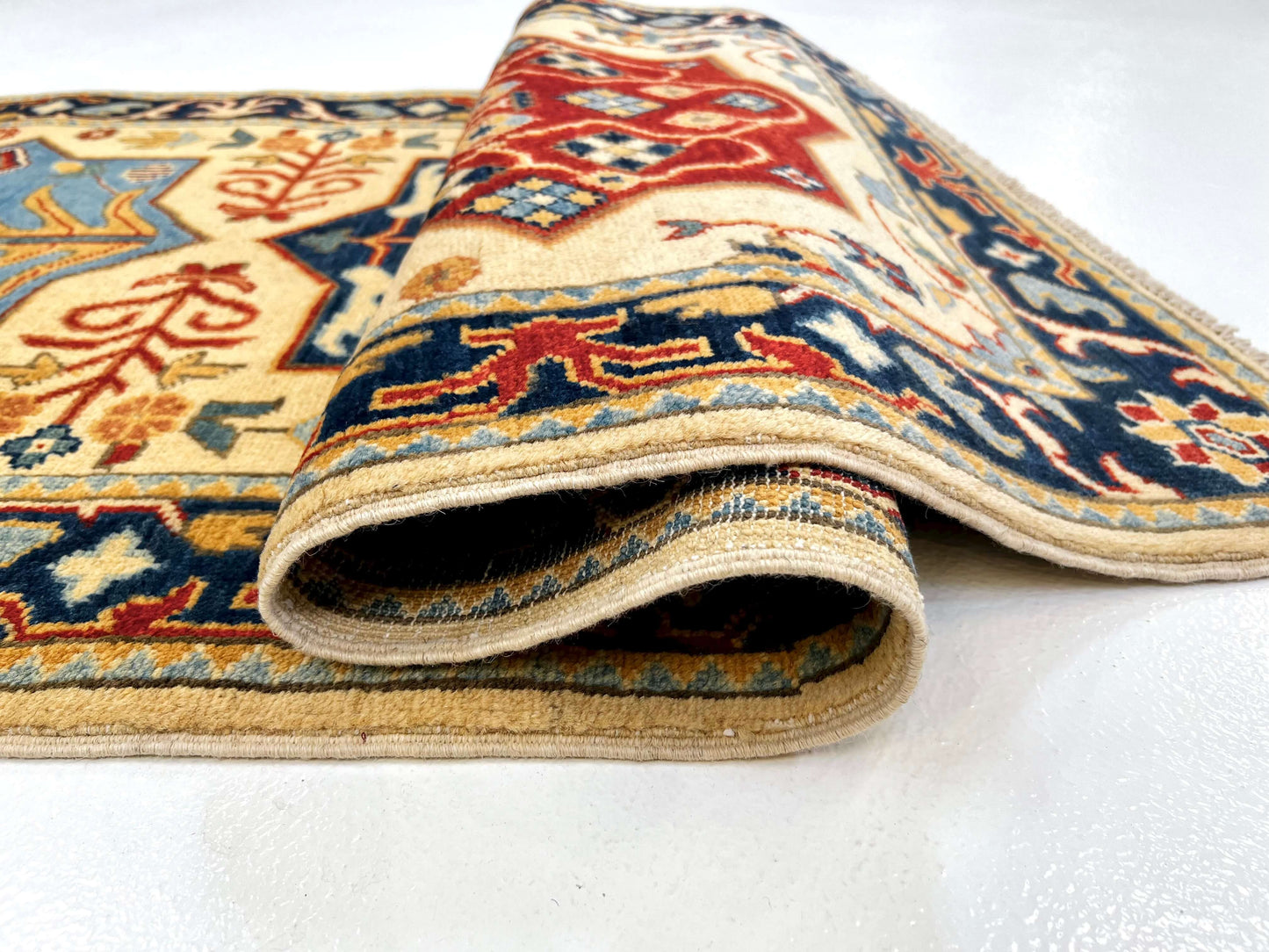 Kazak 2'10"x9'07" ivo/nav