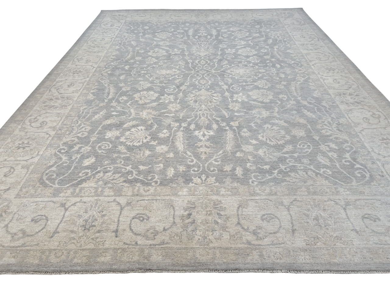 WhiteWash Chobi 10'00" x 13'05" lt.gry/ivo