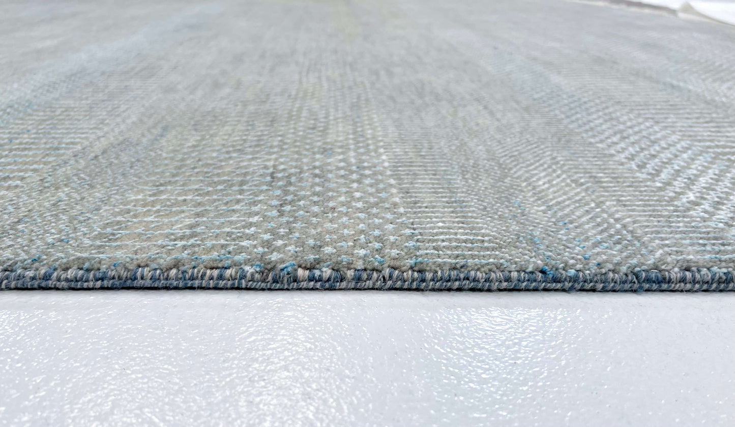 Grass design 9'01"x12'02" light blue/gray