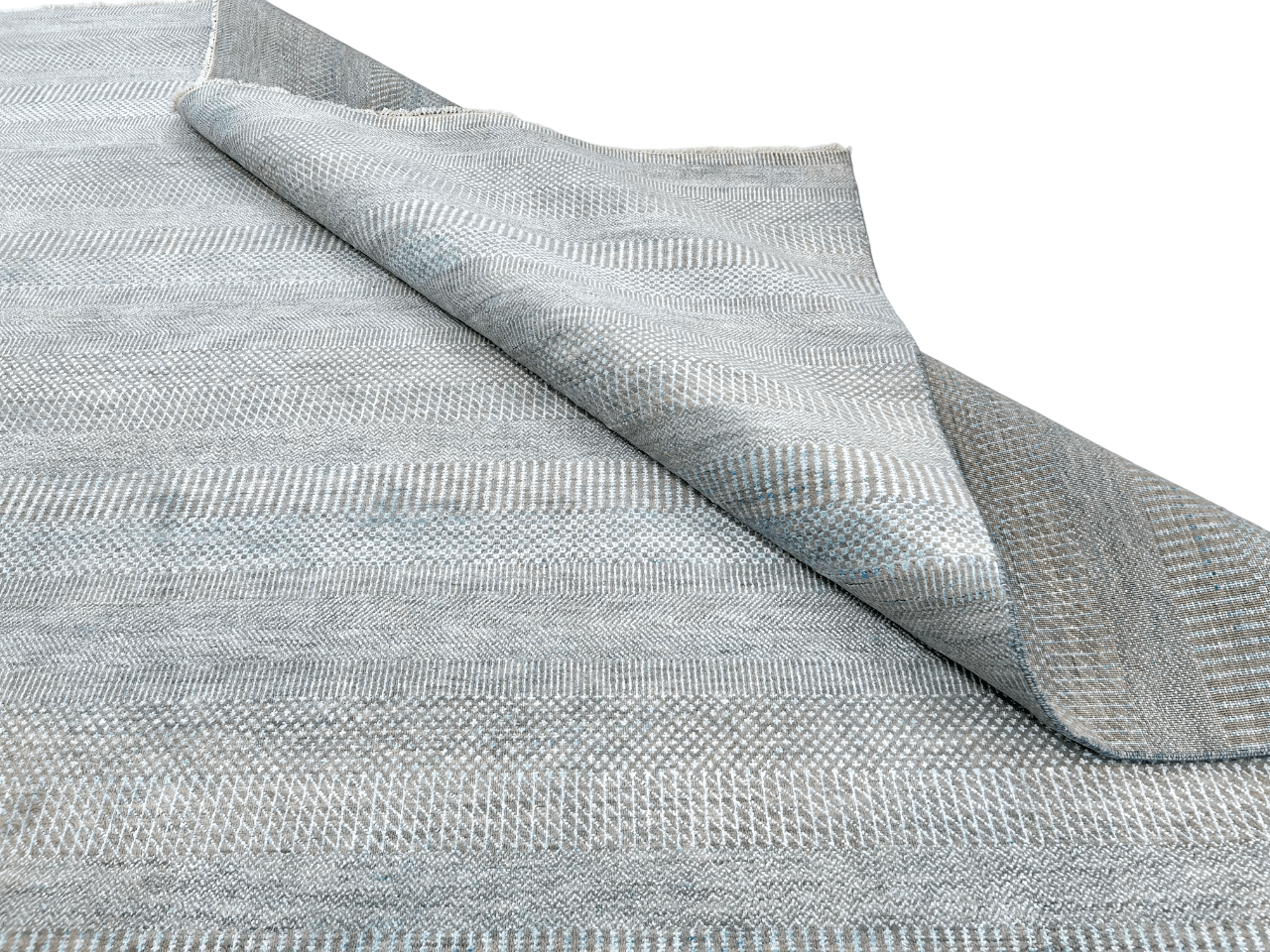 Grass design 9'01"x12'02" light blue/gray