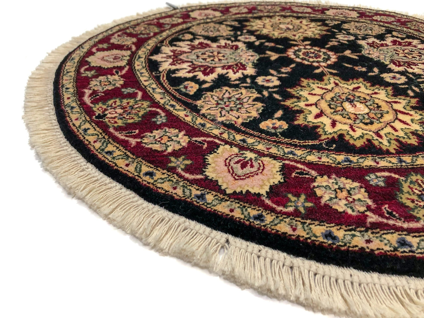 Indo-Persian blk/dkred 3' Round