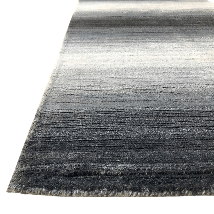 Ombre (2'06"x9'06") Runner black/white