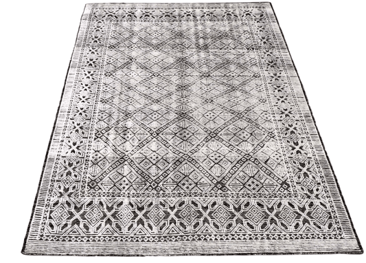 Trellis knot/weave 8x10 ivory/black