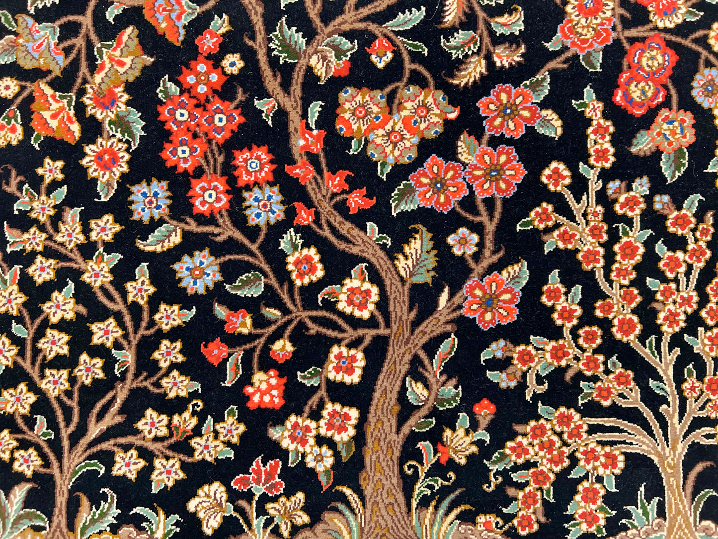 Qom w. silk Tree of Life 4'05"x6'06" red