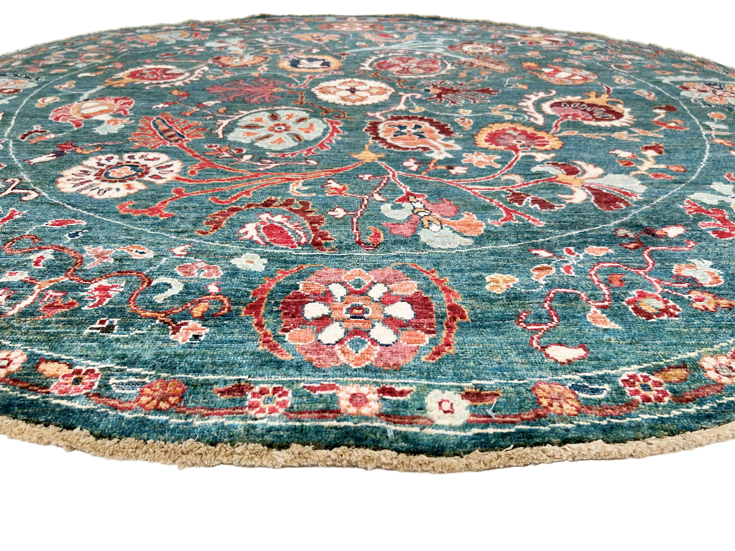 Ariana (5'10" Round)